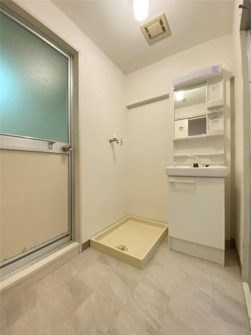 熊本市西区二本木５丁目の賃貸マンションの独立洗面台