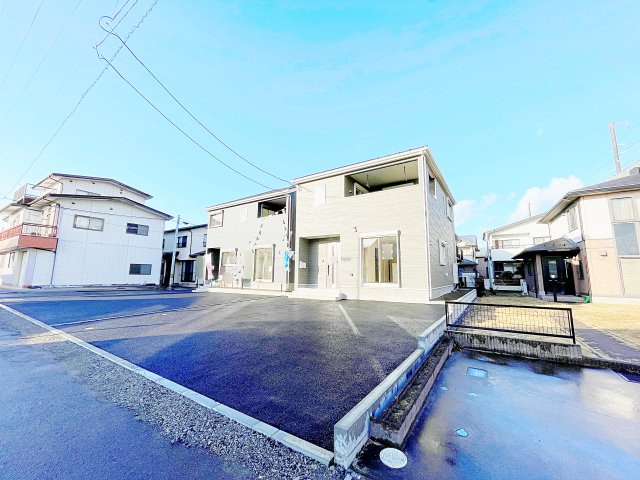 郡山市笹川第2　Cradle Garden　全2棟の駐車場