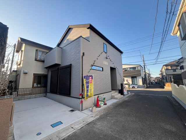 越谷市弥十郎　新築戸建ての外観