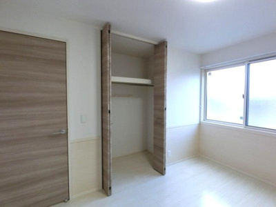 【洋室】 | グラネージュ | 北洋室・収納