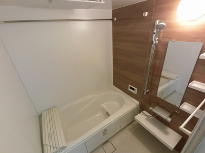 【浴室】 | グラネージュ | 換気暖房乾燥機付浴室