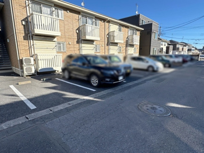 【駐車場】 | シェモア・パール | 駐車場