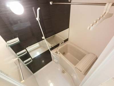 【浴室】 | シェモア・パール | 換気暖房乾燥機付浴室