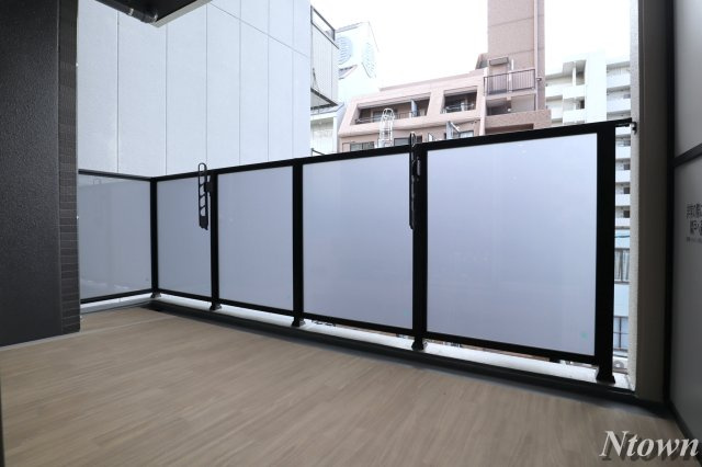 【バルコニー】 | プレサンス　レイズ　泉　高岳駅前 | バルコニーからの眺めを楽しみながら食事をしませんか