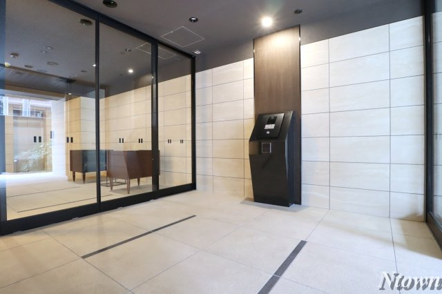【エントランス】 | プレサンス　レイズ　泉　高岳駅前 | 清潔なエントランスです