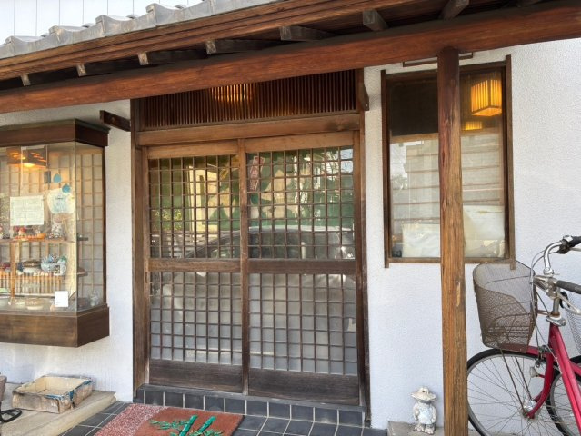 川口市安行北谷1階店舗のエントランス