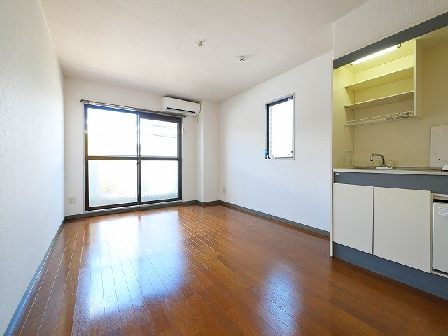 SKYマンションの居間・リビング