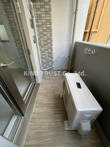 エスリード大阪梅田リュクスのバルコニー|暖かな日差しのふりそそぐバルコニー