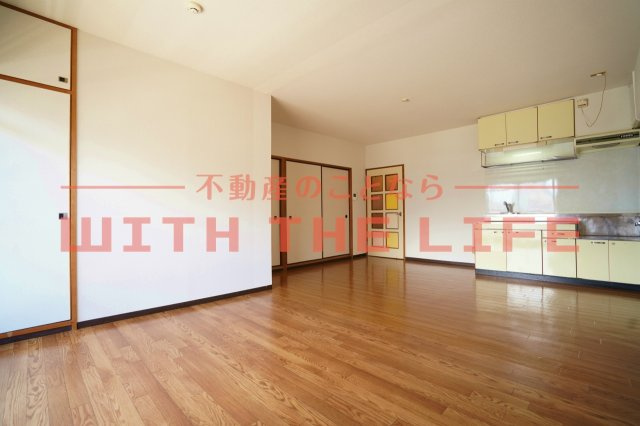 イーストハイツ高崎【キャッシュバック対象物件】の居間・リビング|使いやすいリビングです