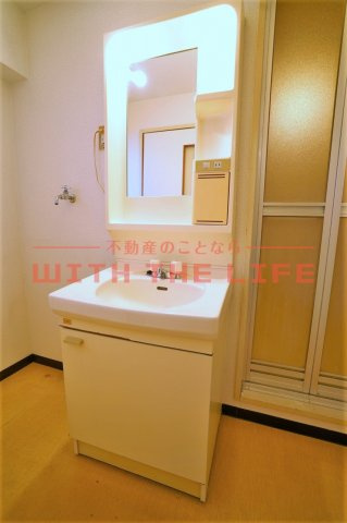イーストハイツ高崎【キャッシュバック対象物件】の独立洗面台|独立洗面台、朝の身支度には欠かせません