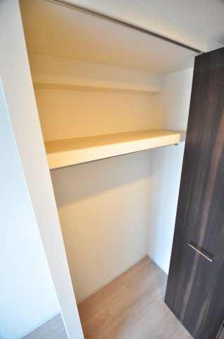 大阪市都島区都島本通５丁目の賃貸マンションの収納