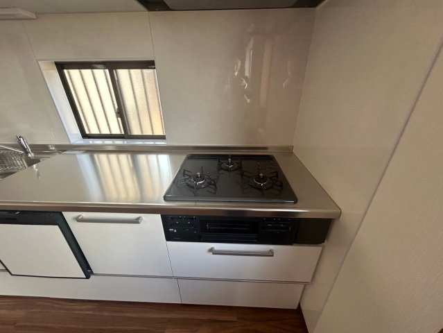 千葉県山武市松尾町中古住宅のキッチン