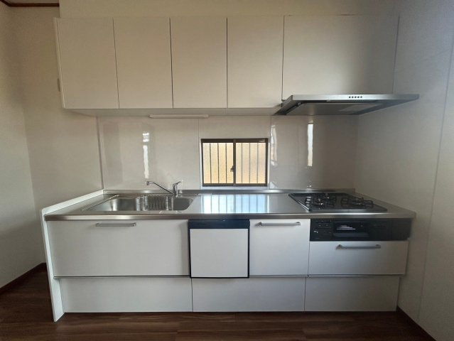 千葉県山武市松尾町中古住宅のキッチン