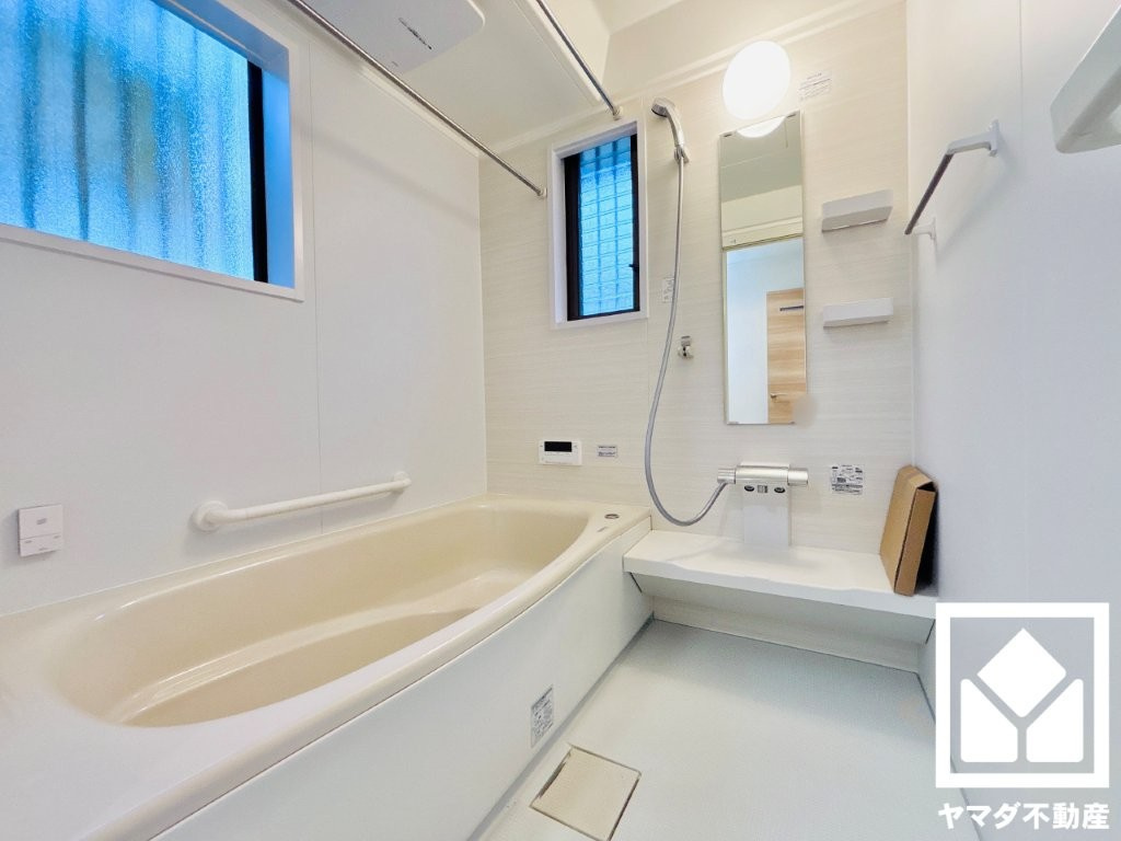 大津市青山４丁目の浴室