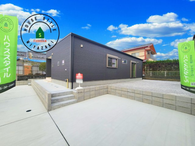 宮崎市佐土原町和田山モデル(1号棟)の外観|デザイン性のある外観です。