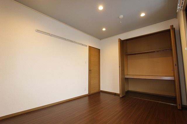 エミネンスコートＣ