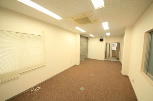 CoLaBo本町の内装|おしゃれな内装です