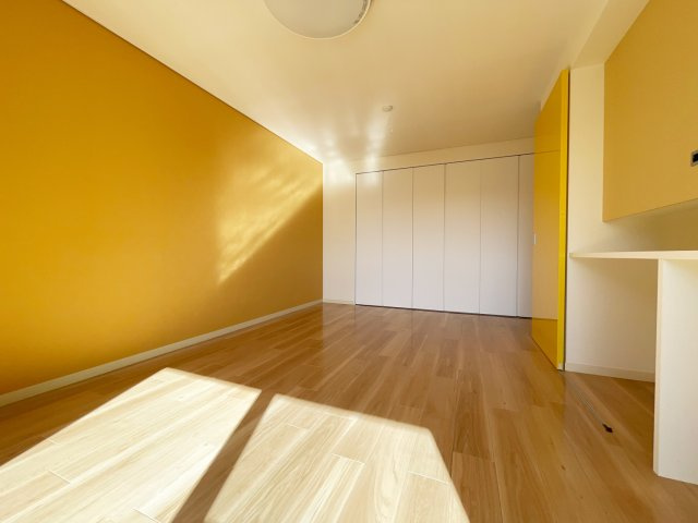 ビクトリアコート夙川の洋室|収納力あり！