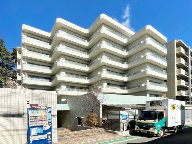 ビクトリアコート夙川の外観|ゆったり賃貸マンションです。