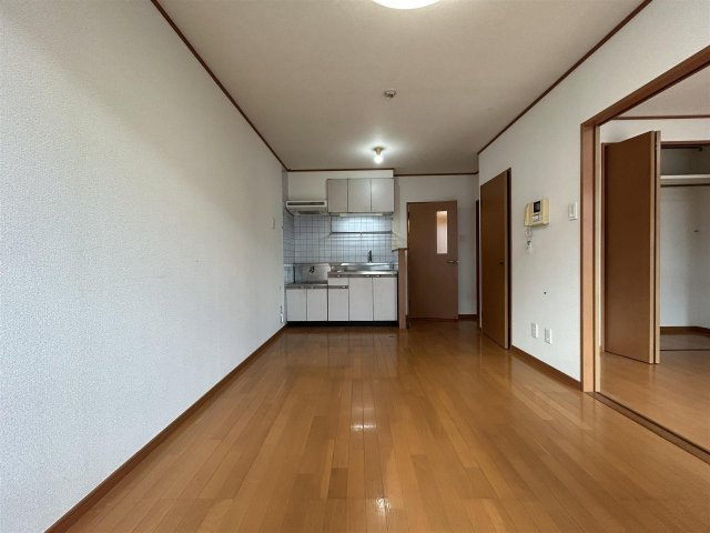 センタービレッジ本町の居間・リビング