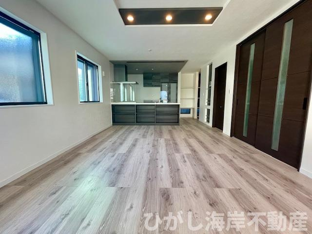 茅ヶ崎市浜竹4丁目　新築戸建　全３棟のダイニング|18.4帖　LDK