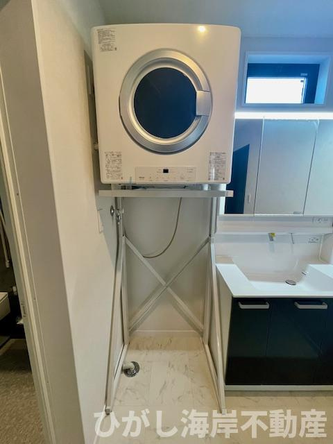 茅ヶ崎市浜竹4丁目　新築戸建　全３棟のランドリースペース|洗濯機置場