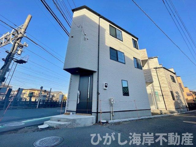 茅ヶ崎市浜竹　新築戸建　全３棟の前面道路含む現地写真|現地外観