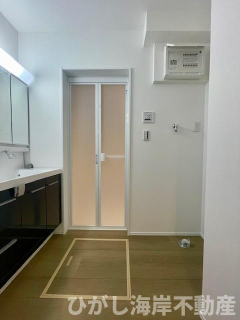 茅ヶ崎市浜竹　新築戸建　全３棟の脱衣所|脱衣スペース