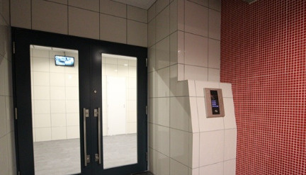 Ｊ－ＰＬＡＣＥ東町のエントランス