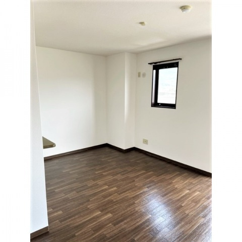 フォブール善導寺の寝室|風通しも良い寝室です☆