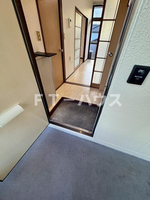 さくらビルの玄関