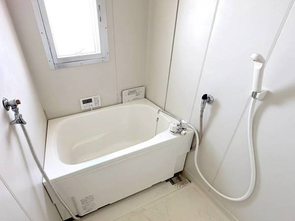 ビレッジハウス魚津北2号棟の浴室|ビレッジハウスの同一物件・同一タイプの間取りの写真です