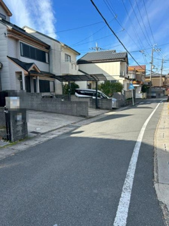 【前面道路含む現地写真】