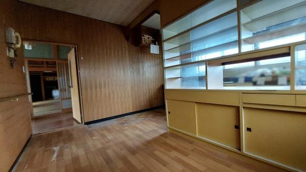 岩出市曽屋　中古戸建のキッチン