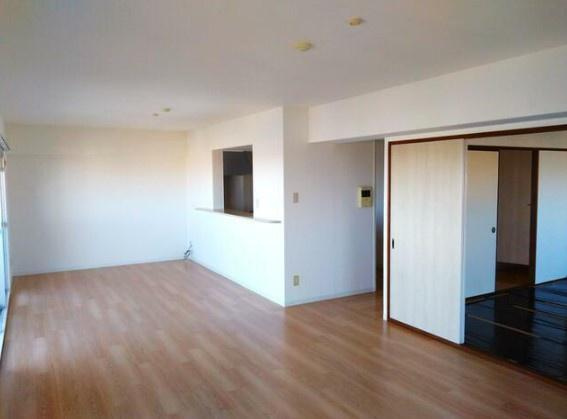 プレステージマンションクレールの居間・リビング