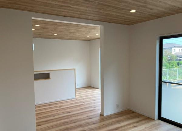 宮崎市本郷南方　中古戸建の居間・リビング