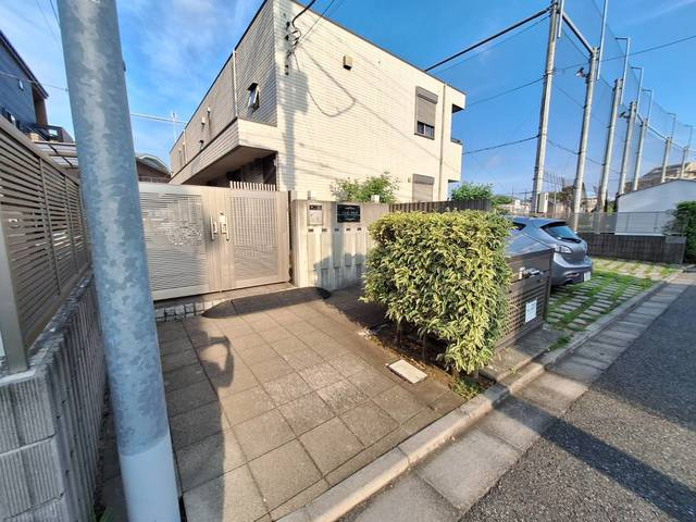ドムス　ウルラのエントランス