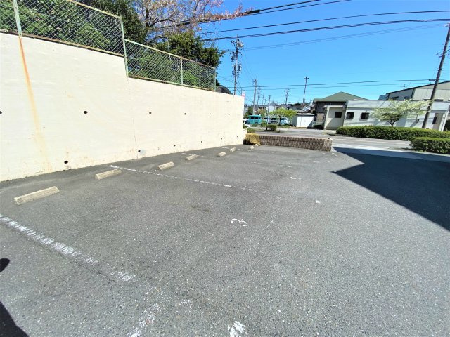 Ma　Maison　Momoyamaの駐車場
