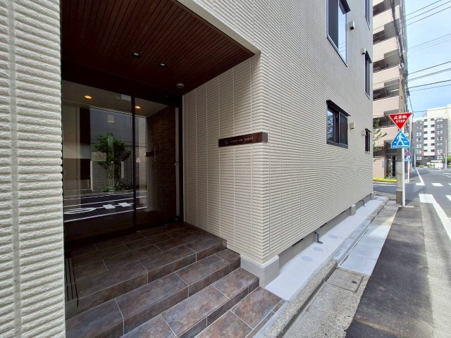 ｌｅｖｅｒ　ｄｕ　ｓｏｌｅｉｌのエントランス|★ヘーベルメゾンのペット共生型住宅★