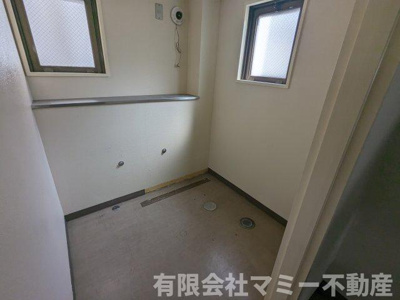  | 久保田1丁目住居付店舗 | 2階倉庫部分