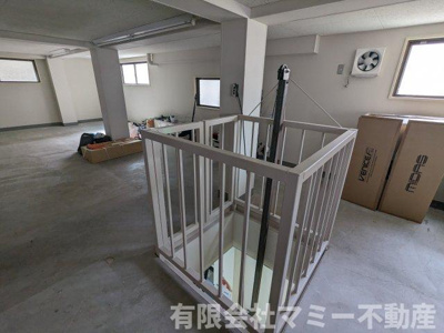  | 久保田1丁目住居付店舗 | 2階倉庫部分