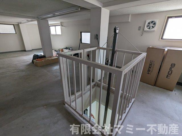  | 久保田1丁目住居付店舗 | 2階倉庫部分
