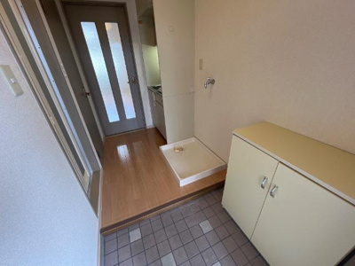 【玄関】 | コーポカワムラ | 玄関