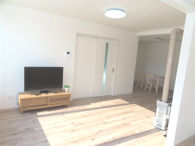 【居間・リビング】 | 網走市海岸町６番１－１号、６番１－２号　中古売家