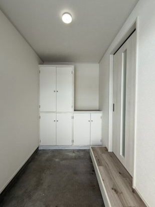 【収納】 | 網走市海岸町６番１－１号、６番１－２号　中古売家 | 大容量の玄関収納