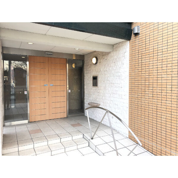 アネックスM&Kのエントランス