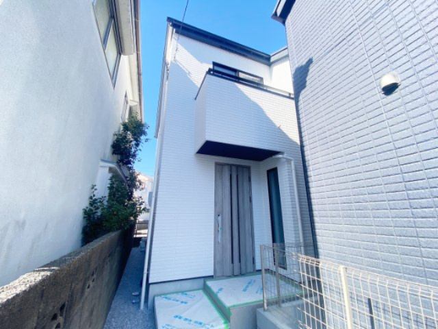 祝　成約済み　八王子市　明神町　新築戸建ての外観|京王線「京王八王子駅」まで徒歩14分の好立地！～仲介手数料無料☆八王子ひなた不動産～　八王子市明神町　新築戸建