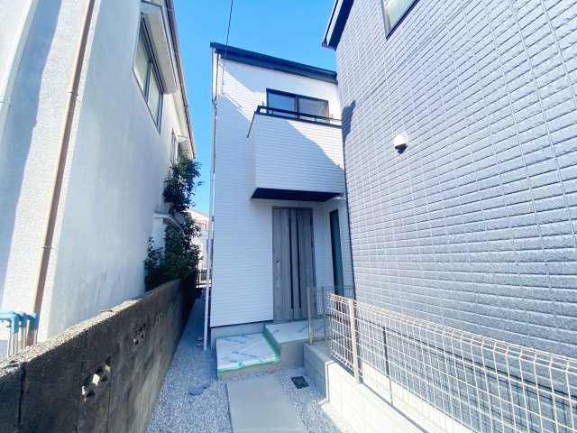 祝　成約済み　八王子市　明神町　新築戸建ての外観|京王線「京王八王子駅」まで徒歩14分の好立地！～仲介手数料無料☆八王子ひなた不動産～　八王子市明神町　新築戸建