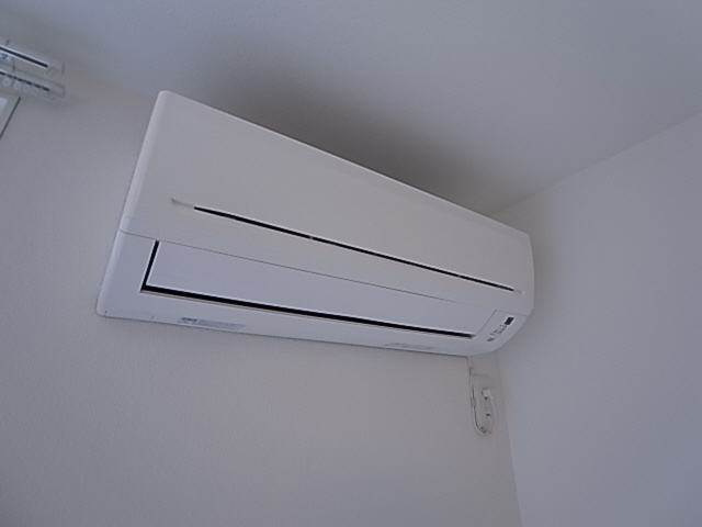 神戸市須磨区須磨浦通６丁目のアパートの設備|エアコン