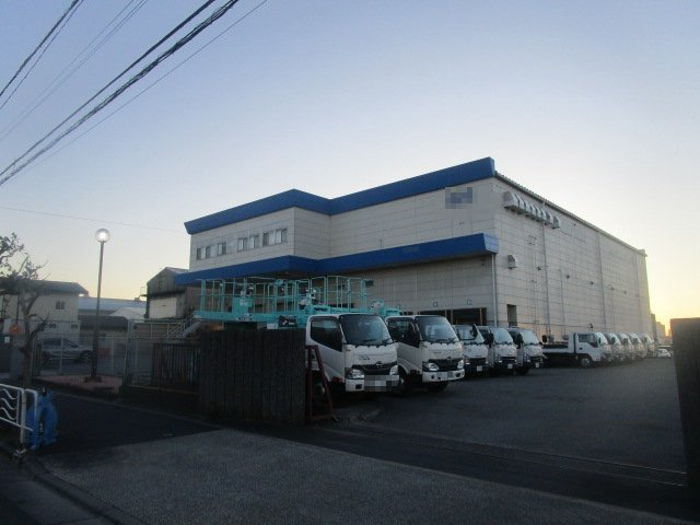 江東区新木場１丁目の倉庫の外観